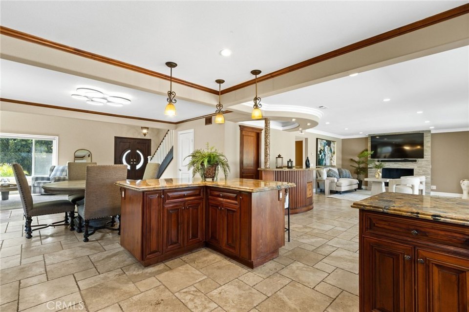 6573 E North View Drive, Anaheim
